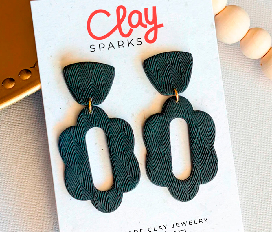 lalocadelbranding-clay-sparks-02